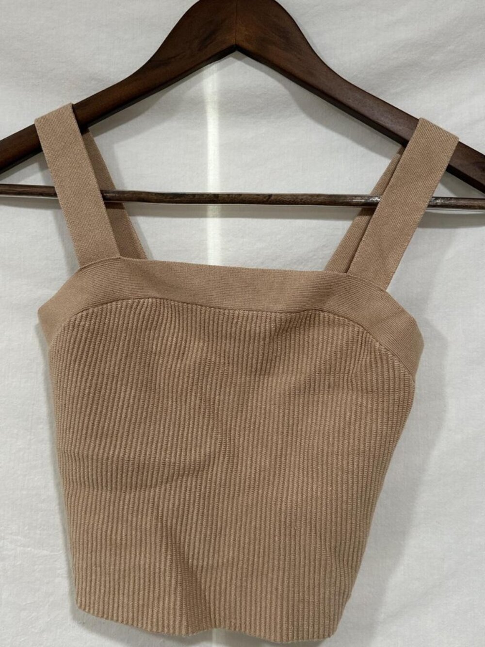 Abercrombie Tan ribbed crop top  #croptop #summer